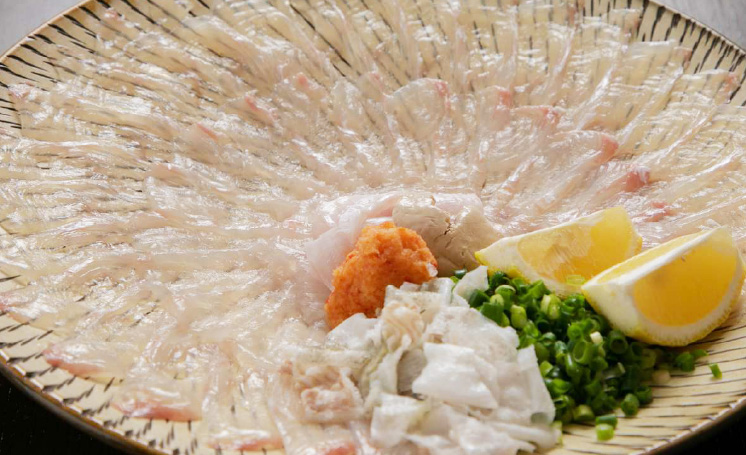 県産ひらめ薄造り